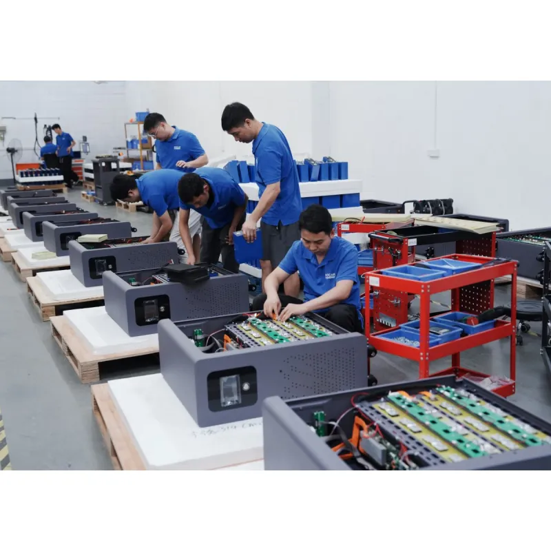 USA stocks 51.2V 300Ah 16KWh moveable Battery pack with 200A BMS and touch screen WIFI/Bluetooth